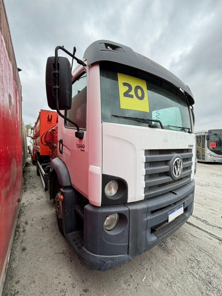 CUG3E55 - FRENTE QUINA